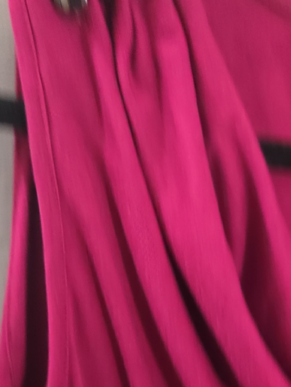 Sleeveless Draped Cowl Neck Tank in Berry - Picture 5 of 7